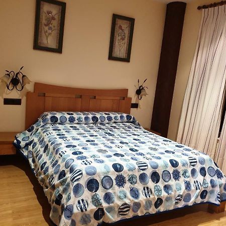 El Cuartelillo Viejo Guest House Polientes Exterior photo